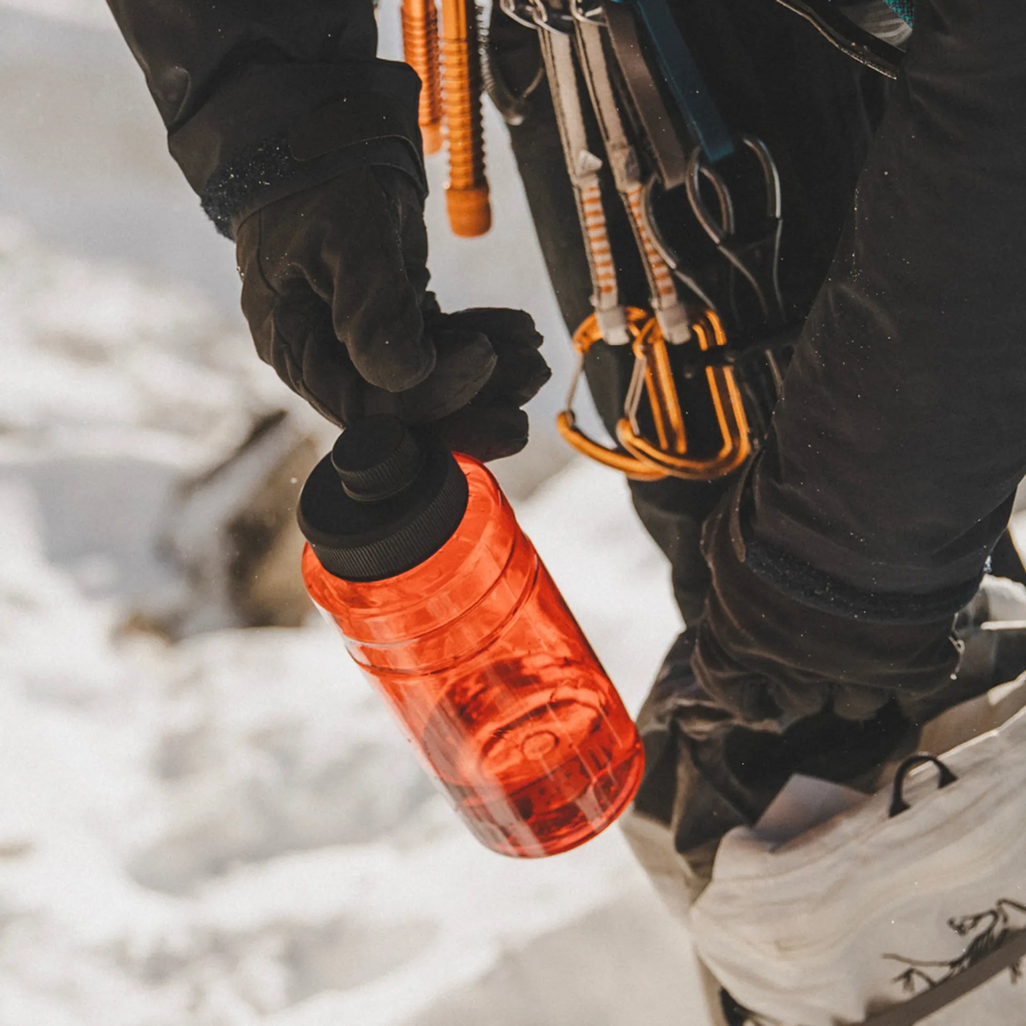 Kvarts_Tritan_Bottle_1L_Primus_Red_P744310_522