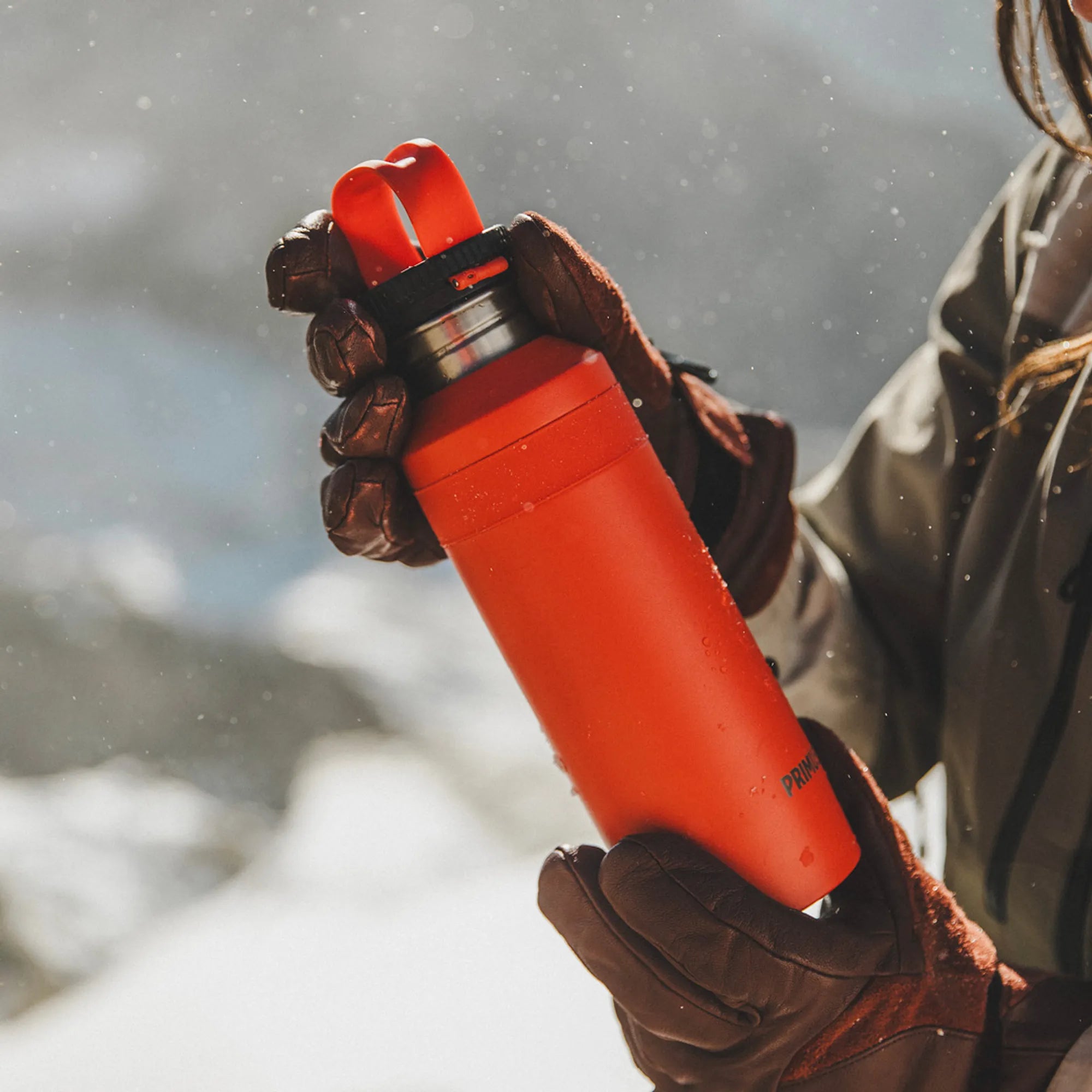 Tufa_Narro_Insulated_Bottle_06_L_Primus_Red_P744170_821