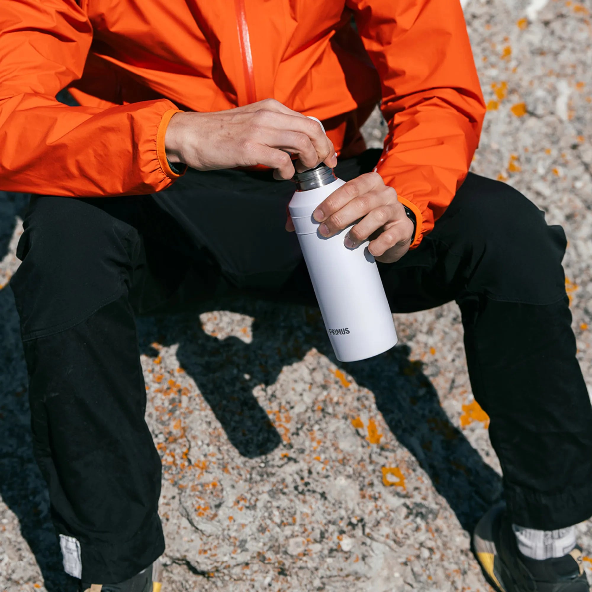 Tufa_Narrow_Single_Wall_Bottle_08_L_Alpine_Frost_P744140_922