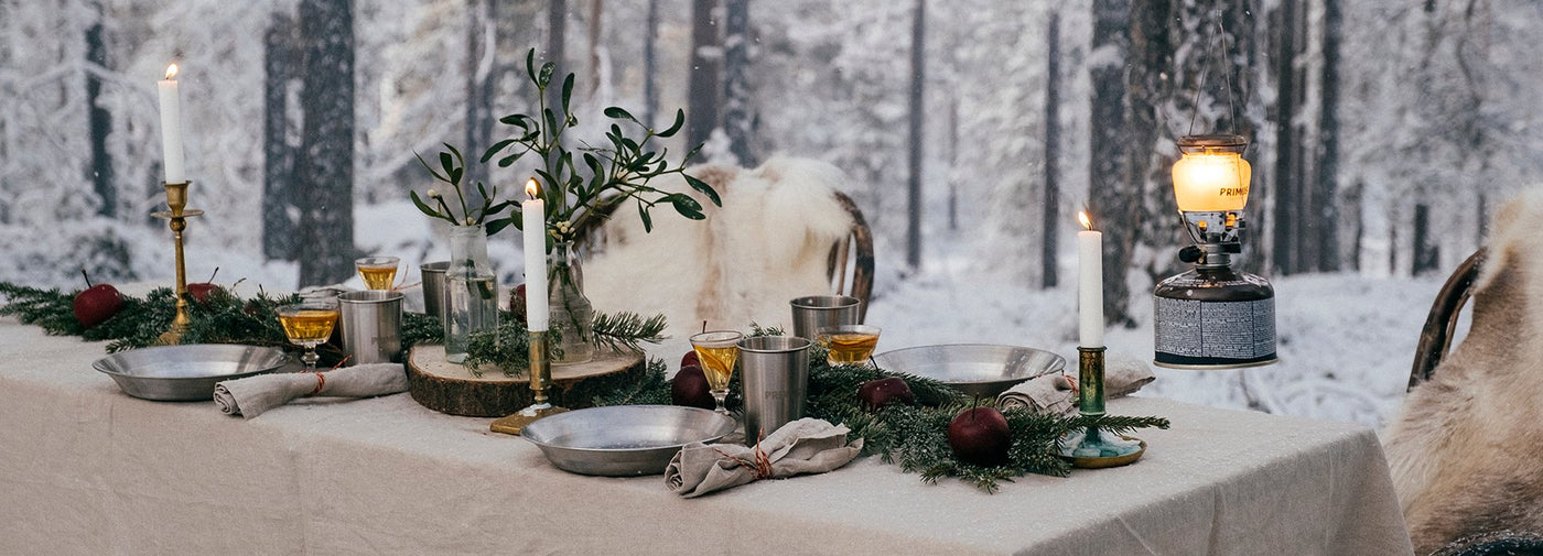 Set the outdoor holiday table