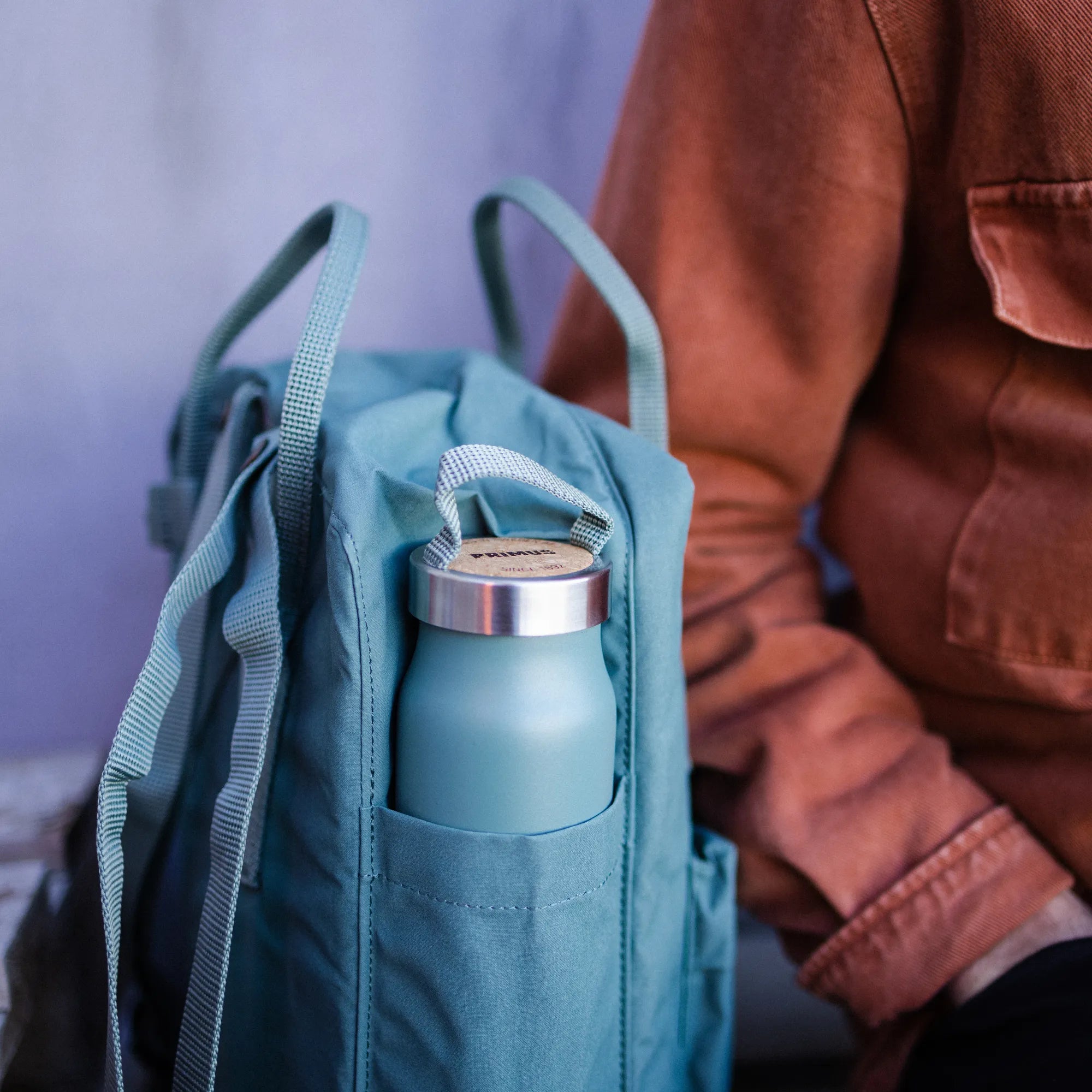 P742040_klunken-vacuum-bottle-0.5-frost_isabelle-edsmyr_2021-1