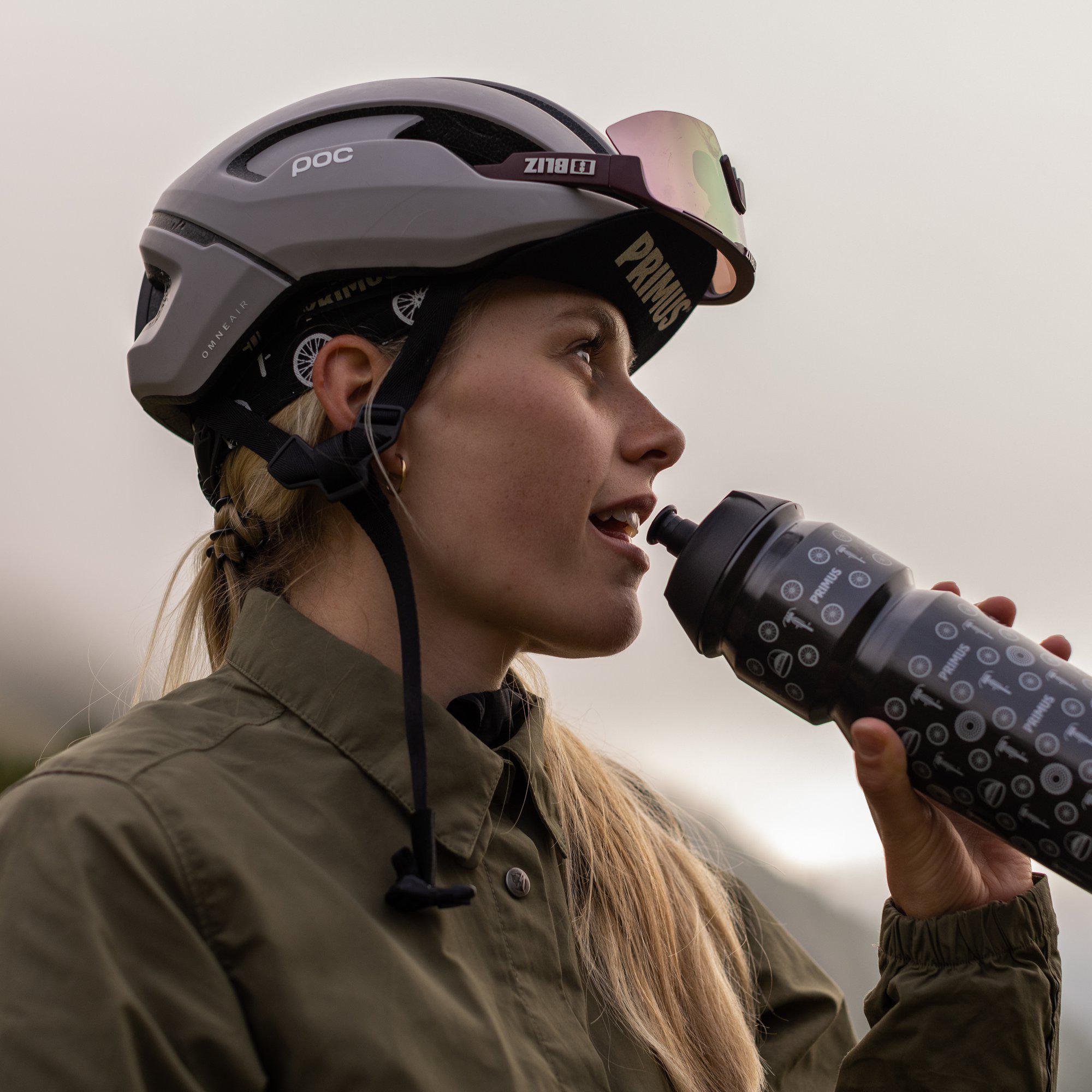 P742950_BikeBottle_FeedZone_Helge-Roeske_2022_3-lifestyleImages