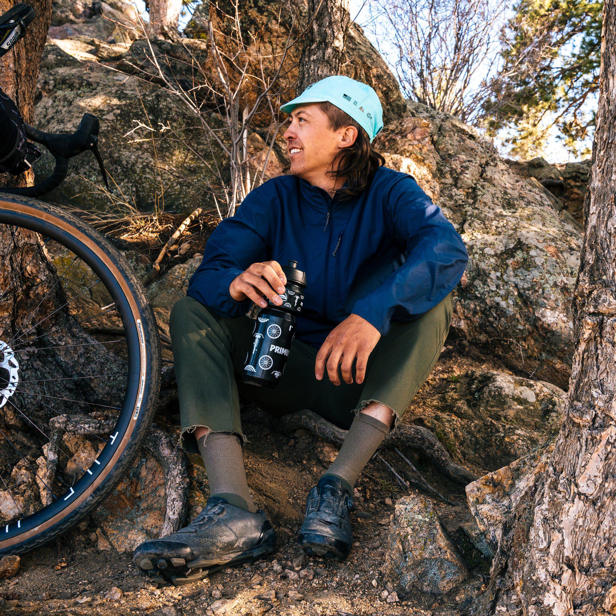 P742950_FeedZone-water-bottle_Ruben-Weaver_1-lifestyleImages